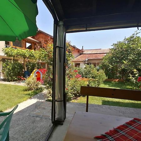 Guest House Sokratovi Obzor Bagian luar foto