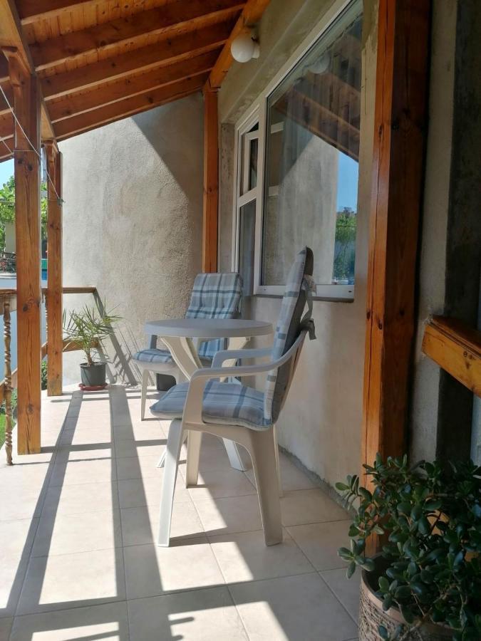 Guest House Sokratovi Obzor Bagian luar foto