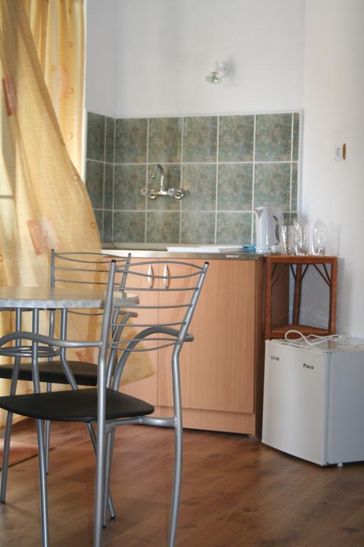 Guest House Sokratovi Obzor Ruang foto
