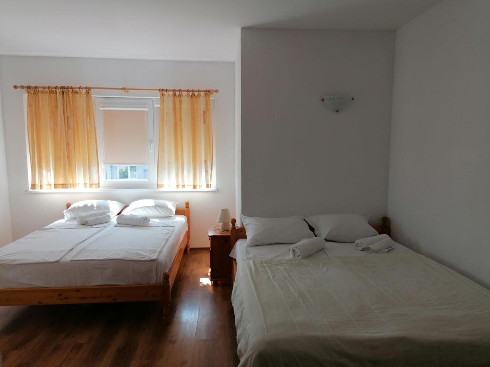 Guest House Sokratovi Obzor Bagian luar foto