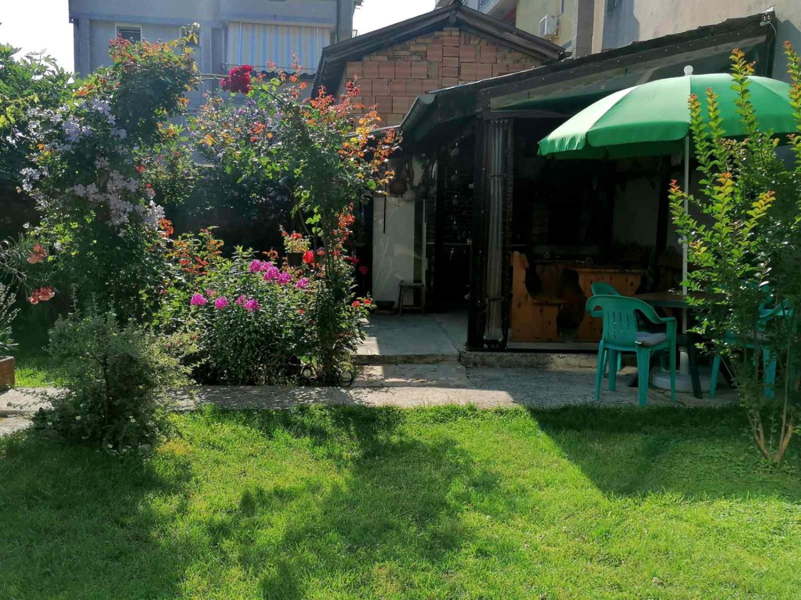 Guest House Sokratovi Obzor Bagian luar foto