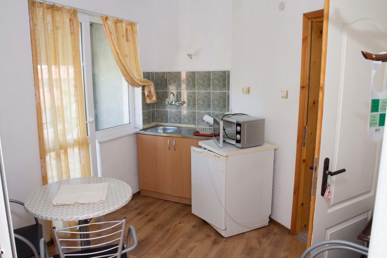 Guest House Sokratovi Obzor Bagian luar foto
